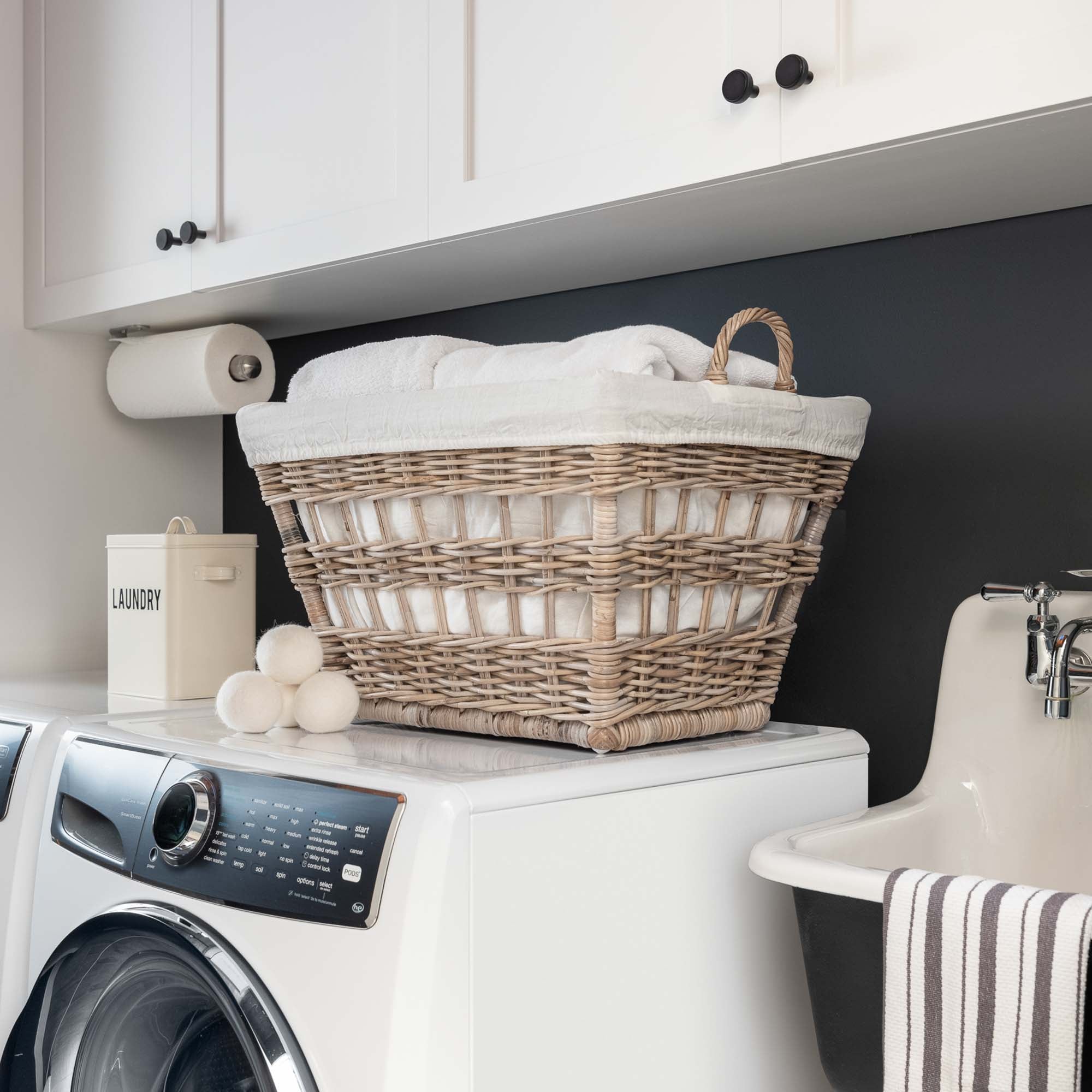 Natural French-Style Wicker Laundry Basket - Image 2